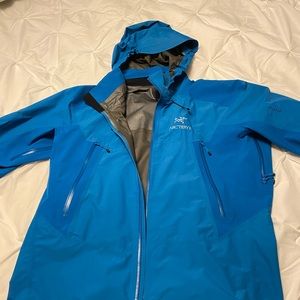 Arc’teryx Beta SL Hybrid